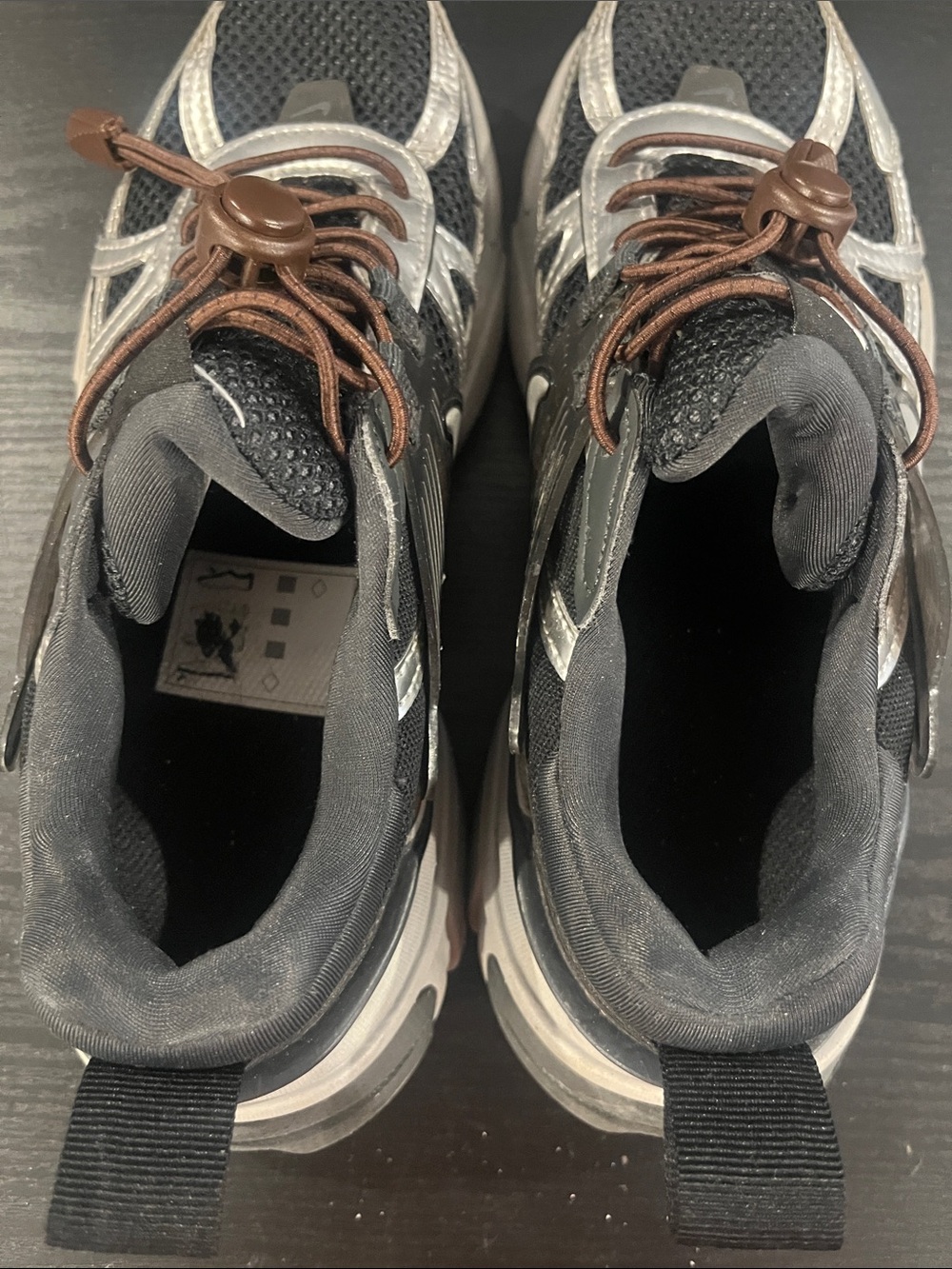 Nike Wmns V2K Run 'Black Metallic Silver' - Picture 5 of 8